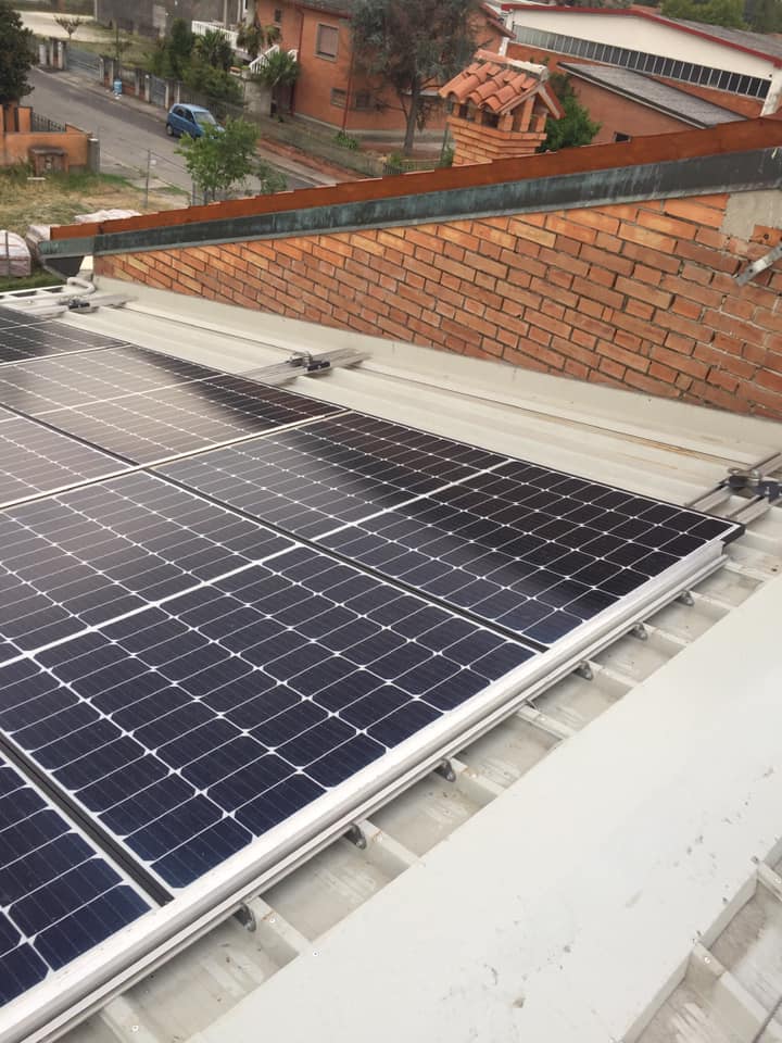 Modulo fotovoltaico su tetto
